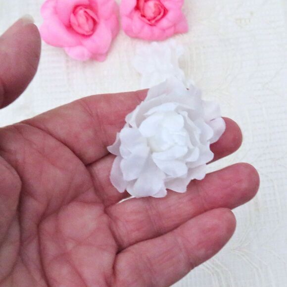 Pink and White Flower Post Earrings for Women in Spring, Gift for Woman - Picture 5 of 6